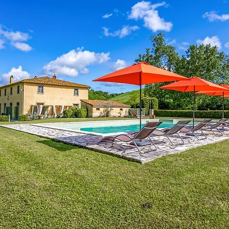 Giunone With Pool Close To Volterra - Happy